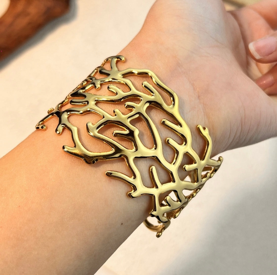 Gold Snowy Bracelet for Young Women